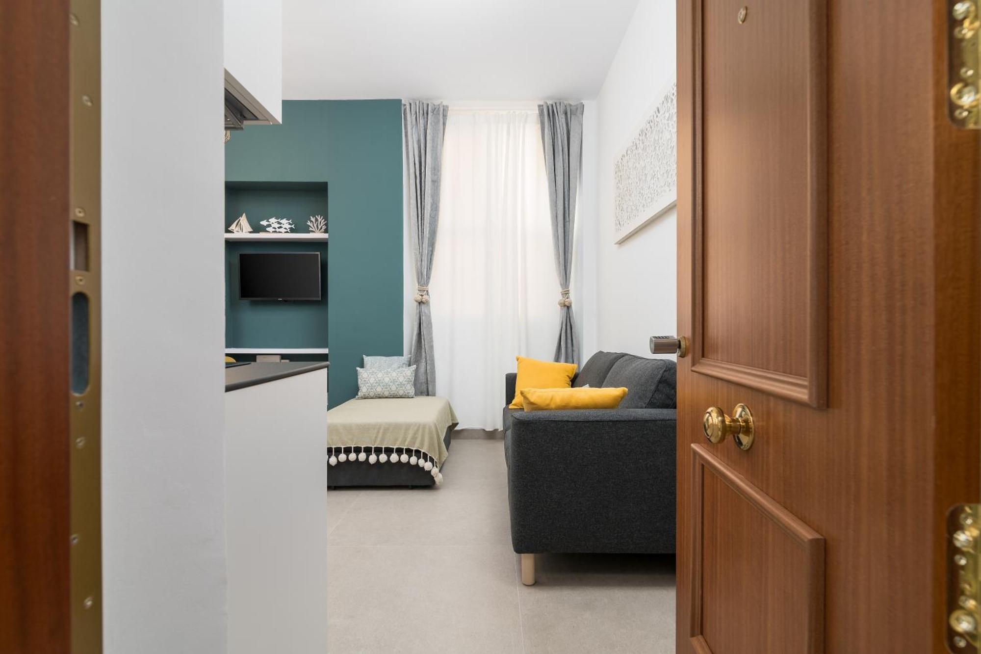 Suite Homes Alice Valentin Malaga Bagian luar foto